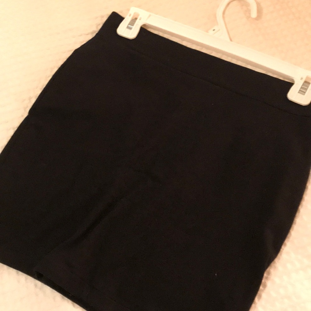Forever 21 black mini skirt